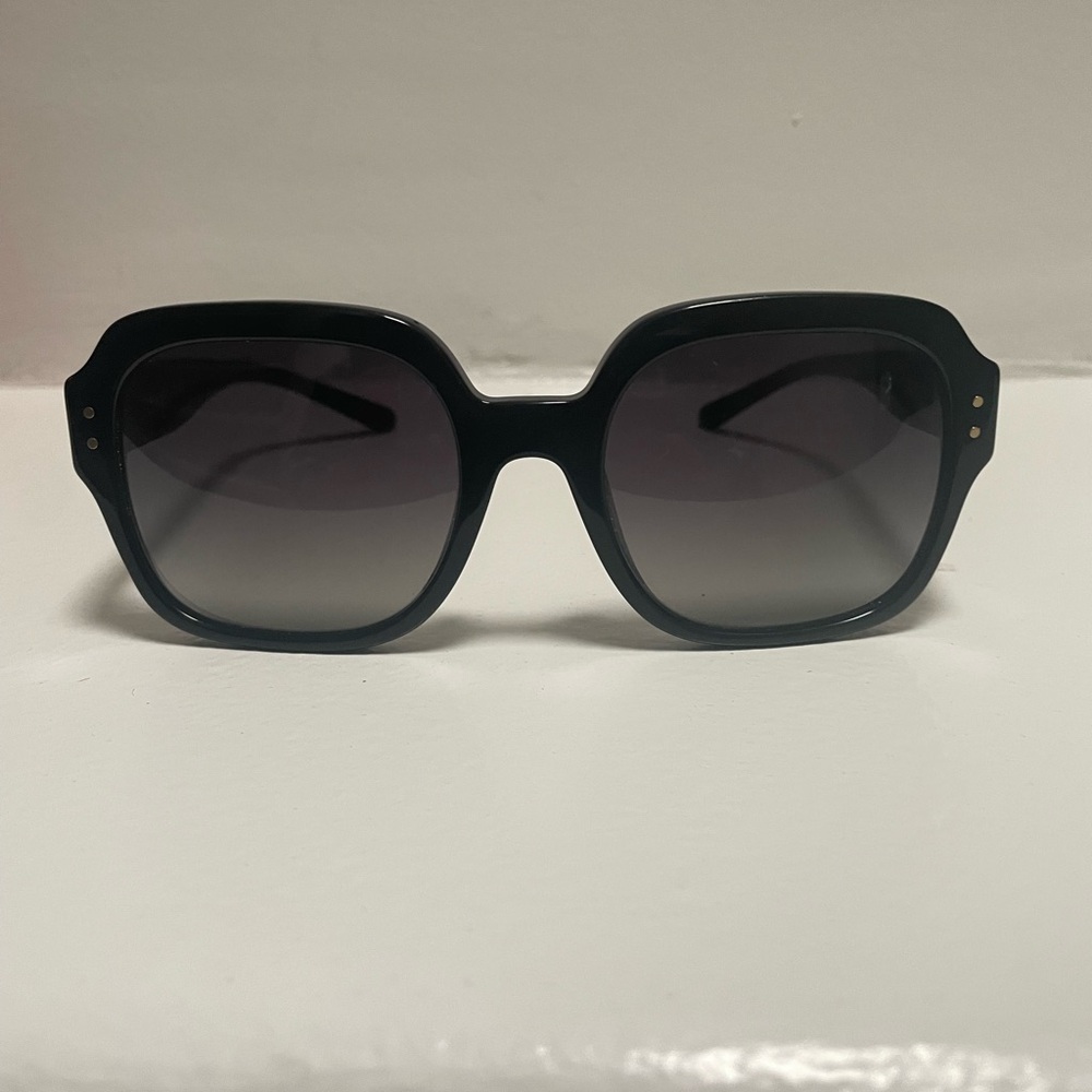 Like New Tory Burch Square Sunglasses Polarized